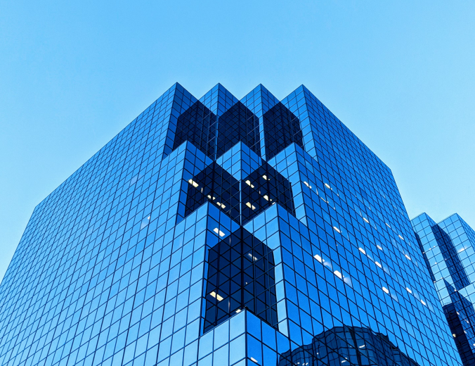 现代蓝色玻璃建筑